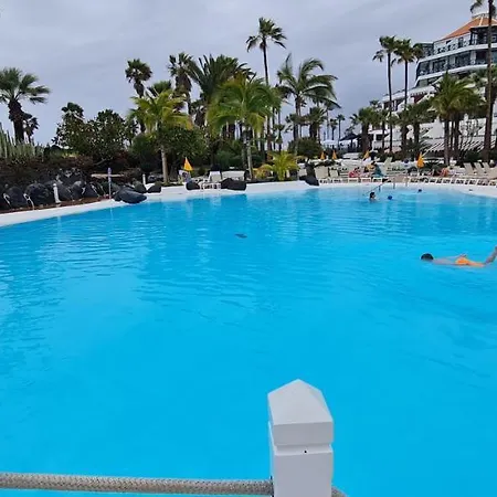 Parque Santiago 4 Apartment *